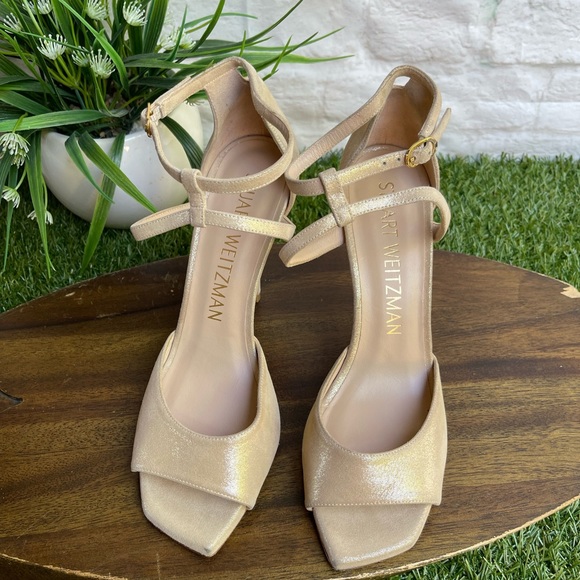 Stuart Weitzman Anastasia 100
Suede Sandal in Metallic size 8.5 - Picture 2 of 10